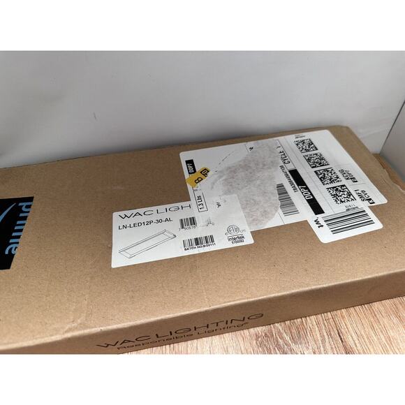 WAC LINE PRO 12" LED Edge Lit Task Lt 3000K Soft Wht, Aluminum - LN-LED12P-30-AL - Picture 4 of 4